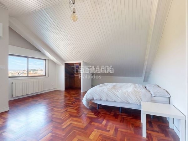 Foto 5fa7ddfa-1111-4574-9328-e8329a46f394. Casa amb calefacció aparcament piscina a Sardoma - Castrelos Vigo