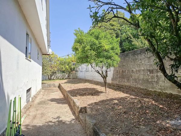 Foto 9b213bbf-3549-42da-a504-20c7264e5911. Casa amb calefacció aparcament piscina a Sardoma - Castrelos Vigo