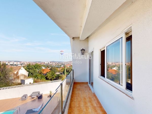 Foto c4b441e3-99a3-4188-9045-f7200e5a92c5. Casa amb calefacció aparcament piscina a Sardoma - Castrelos Vigo