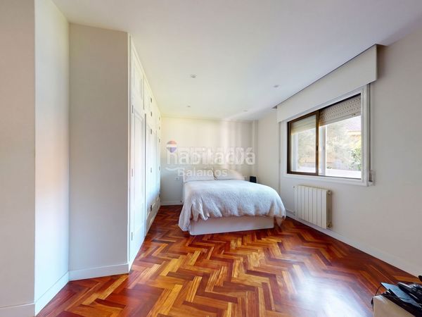 Foto eba51ac1-23fb-4a27-b1fd-5ab0e559eba5. Casa amb calefacció aparcament piscina a Sardoma - Castrelos Vigo