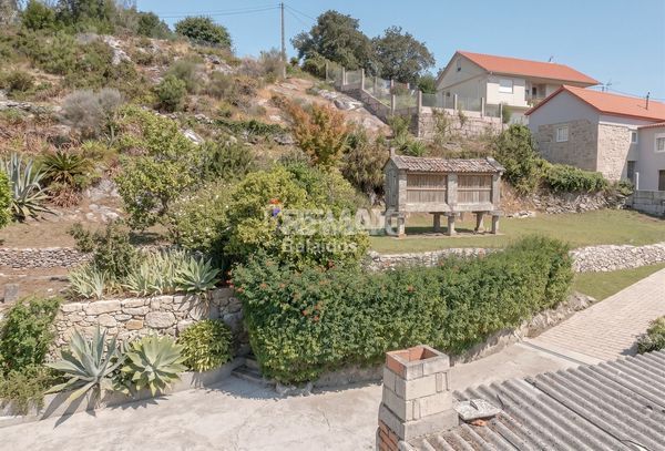 Foto 1f671e1b-c675-4e21-859d-58c385dc2e55. Casa amb calefacció aparcament a Baiona