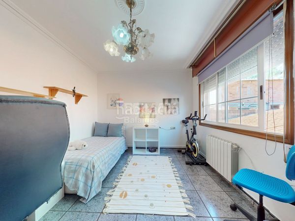 Foto a87e2f33-a0af-4f28-85a9-148ea774a64a. Casa amb calefacció aparcament a Baiona