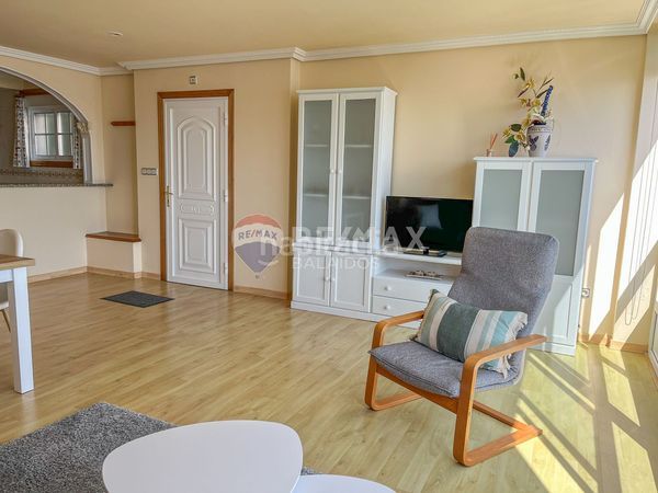 Foto 29ee0d24-7239-427c-9838-e92e500e2d75. Casa amb calefacció aparcament piscina a Baiona