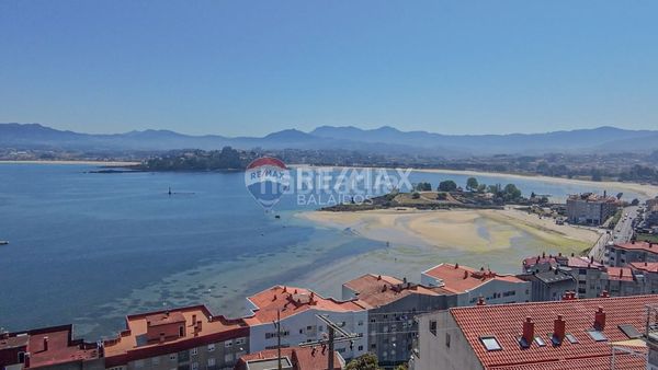 Foto 5be0f616-9d5c-4200-959b-23f6791a37a0. Casa amb calefacció aparcament piscina a Baiona