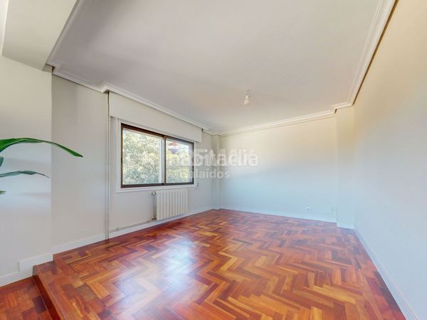 Foto d4ca3115-48c4-4425-a83b-95f9224a5762. Casa en Sardoma - Castrelos Vigo