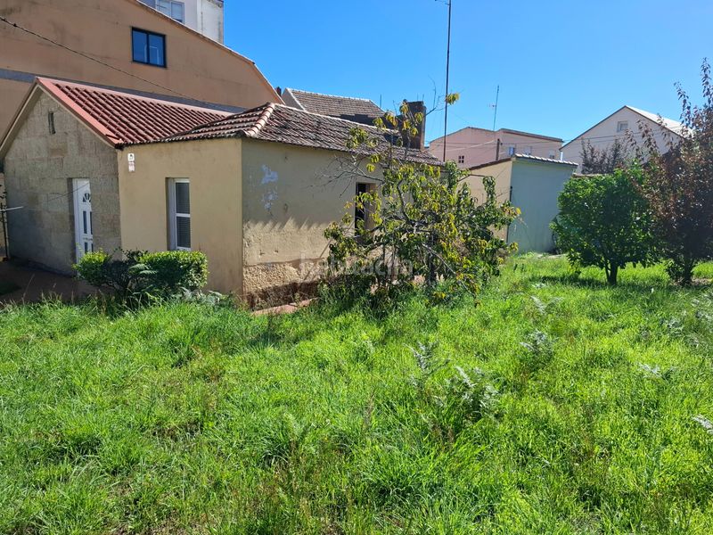 Foto 0522fd0a-b642-41c6-8944-aa00f288d1d2. Casa aparellada a Casablanca - Calvario Vigo