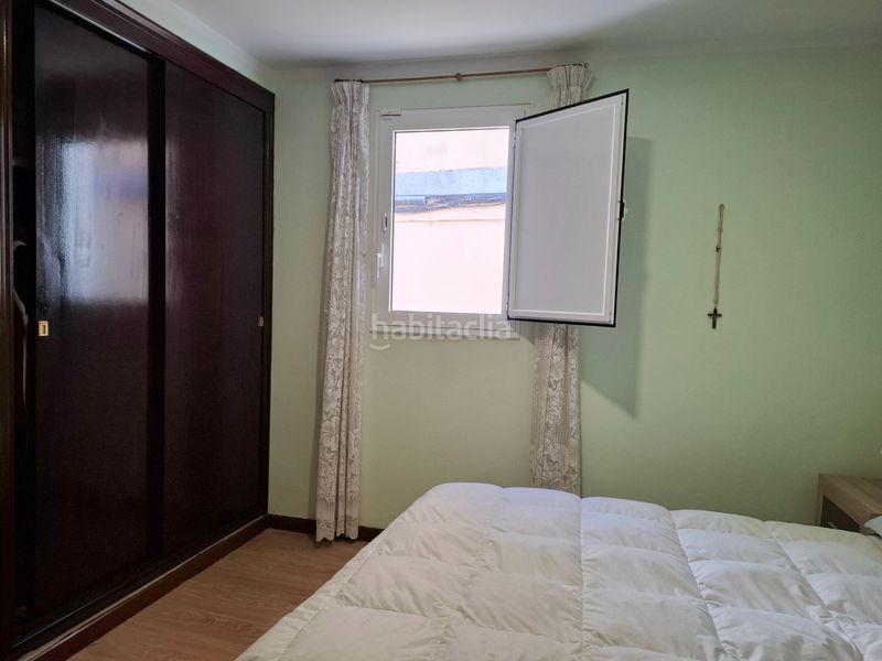 Foto 1a117bf2-c9fe-44d0-b32f-aa9abedc9ff2. Casa aparellada a Casablanca - Calvario Vigo