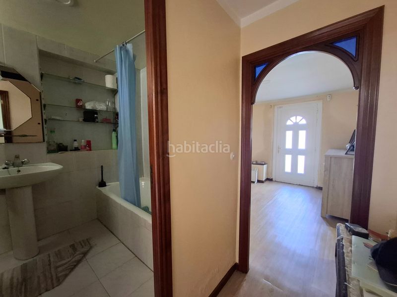 Foto 6bf01481-5be1-4388-9ff6-bb66c3ff76ff. Casa aparellada a Casablanca - Calvario Vigo