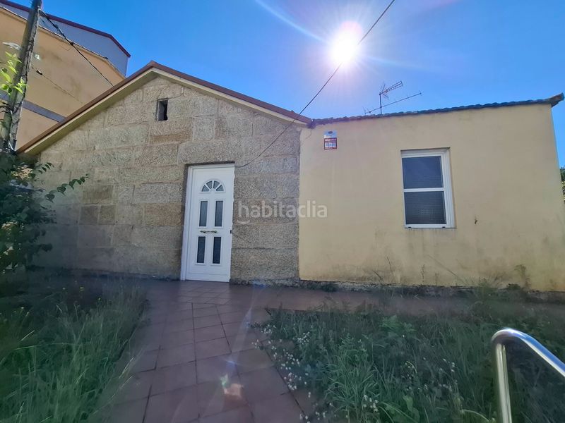 Foto abad1eea-b98f-4a90-b6ca-499f862d4d3a. Casa aparellada a Casablanca - Calvario Vigo