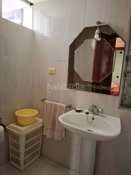 Foto e9334628-e510-41dc-8b12-c8f5dacb043e. Casa aparellada a Casablanca - Calvario Vigo