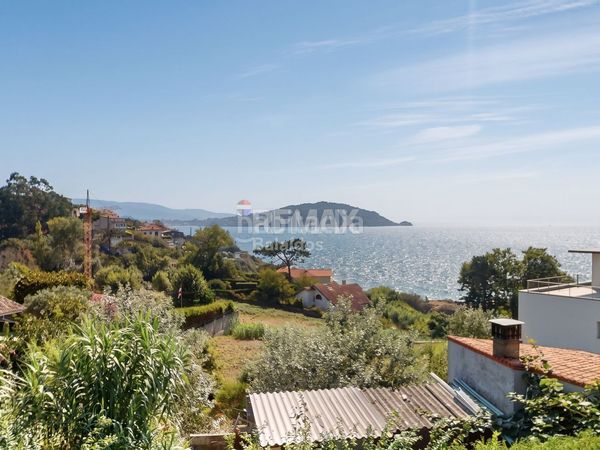 Foto bb5d7eaf-6e1f-4e4e-83fa-adb147df7c91. Casa amb calefacció aparcament piscina a Coruxo - Oia - Saiáns Vigo
