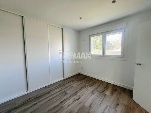 Foto ca6fdd81-29c4-4270-b7b7-ad0b6abcf350. Casa en Guarda (A)