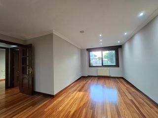 Piso  Avenida da hispanidade