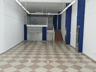 Local Comercial  Italia. Local comercial 205 m2. util.  avda. italiahuelva