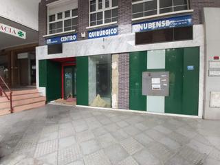 Local Comercial a El Conquero. Local comercial pablo radaclsan sebastian. huelva