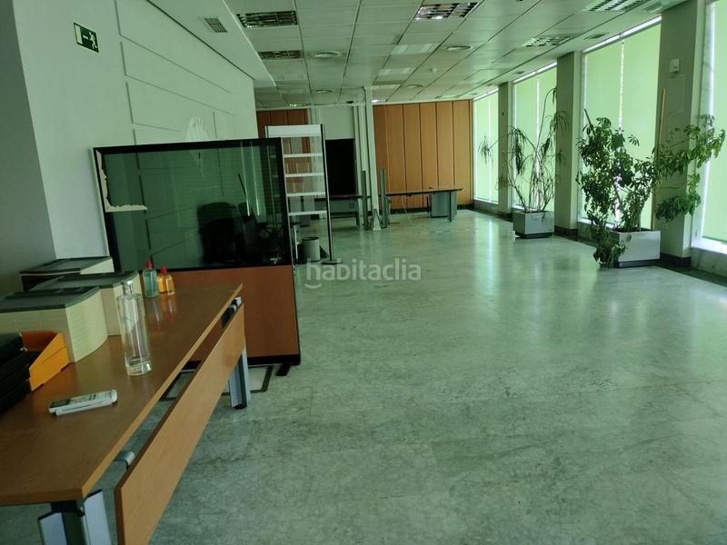 Foto 01c1c0ea-1c0b-486b-81bc-4d89ce857ad5. Alquiler local comercial . avda. federico molina, esquina. en Huelva