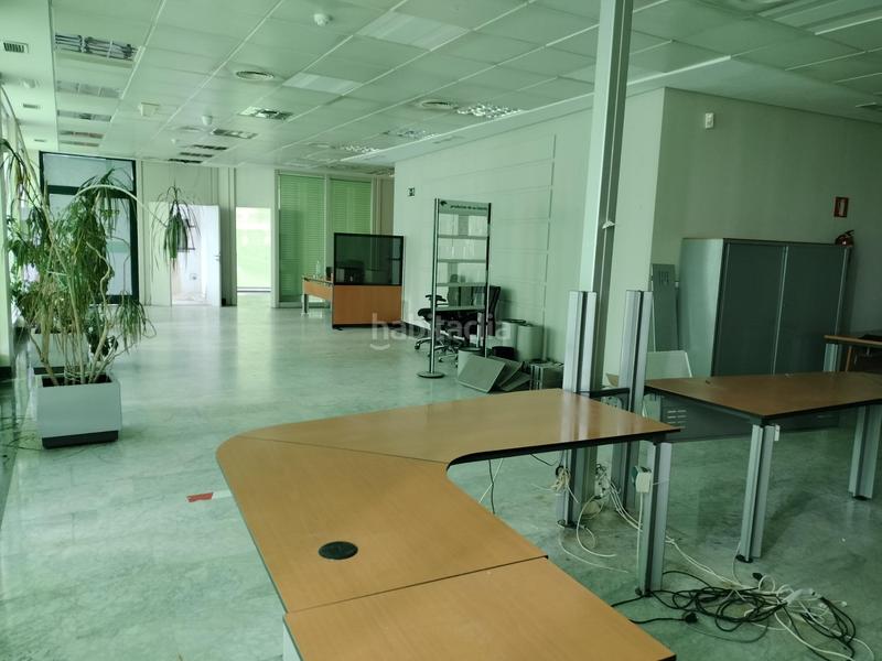 Foto 4304709d-b24c-47a3-99eb-f438fb080223. Lloguer local comercial a Isla Chica Huelva