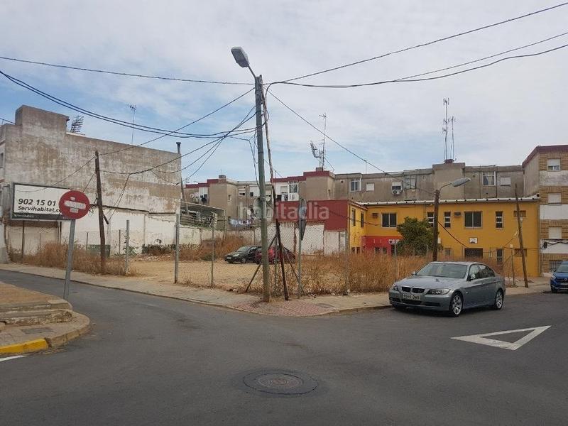 Foto ddb2f62f-2ad3-4649-9704-2d6928c0f60a. Terreno residencial solar urbano en cl almendro, Fuentepiña en Huelva