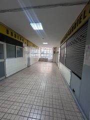 Lloguer Local Comercial a Centro. Local comercial  acondicionado  en galeria toledo de valdemoro