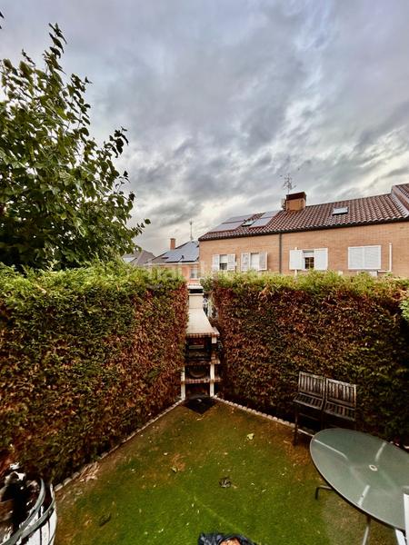 Foto 6f96ef87-1799-4221-8823-377a6a1000b5. Casa a schiera con riscaldamento piscina in Hispanoamérica-Comunidades Valdemoro