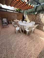 Maison jumelée à Hispanoamérica-Comunidades. Fantastico chalet en zona comunidades