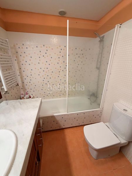 Foto ad0819a8-a451-423a-8ee4-3af509e2121f. Casa adossada amb calefacció aparcament piscina a Valdemoro