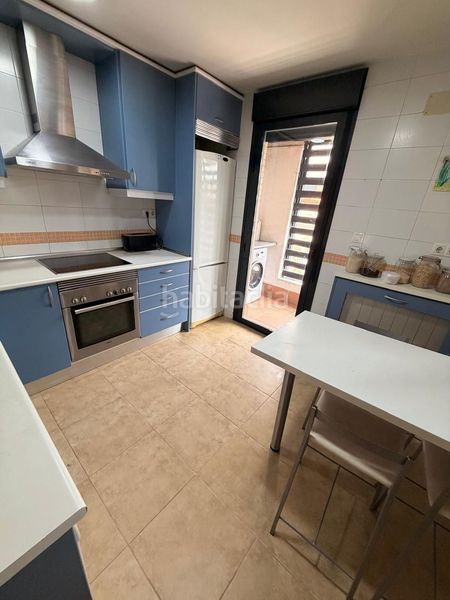 Foto f10eb262-f139-4adf-ac65-e23170830b26. Casa adossada amb calefacció aparcament piscina a Valdemoro