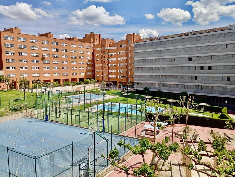 Foto 6700c2a6-06b1-4128-a1e1-eff60be4222d. Pis amb calefacció piscina a Valdebernardo-Valderribas Madrid