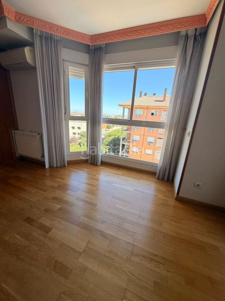 Foto f0f5a4e2-9918-426c-8223-a213b950e140. Appartamento con riscaldamento piscina in Hospital Valdemoro