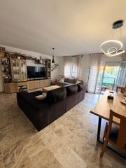 Maison à Altos del Olivar-El Caracol. Chalet ideal en zona del alto del olivar  de 4 plantas con garaj
