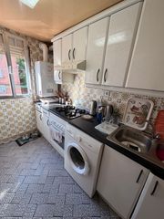 Pis a Buena Vista. Oportunidad piso de 3 habitaciones baño y aseo en carabanchel al