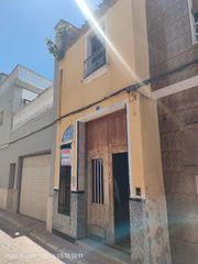 Haus in Albalat de la Ribera. Casa con posibilidades para reformar