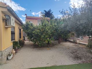 Location Chalet  Travesía camino alboy. Chalet en alquiler en zona tranquila