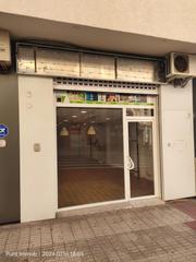 Lloguer Local Comercial a Baixada del carme 9. Local comercial céntrico y con poca reforma