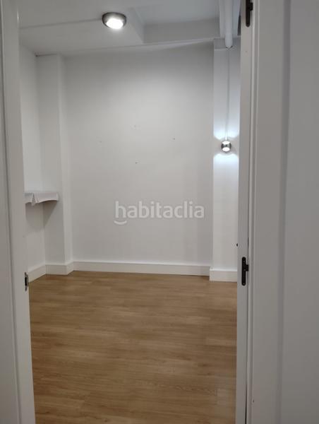 Foto 392d53c6-4cfc-46a5-bd14-b6006a5a7c4c. Geschäftsraum in rúa carcasia 21 in Noia