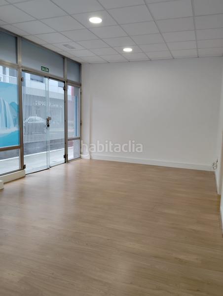 Foto 579b2bab-42c3-4cdc-9cde-942b3adb29b5. Geschäftsraum in rúa carcasia 21 in Noia