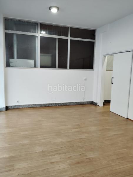 Foto 8ba27aeb-fd2c-4211-a601-7172e594d76d. Geschäftsraum in rúa carcasia 21 in Noia