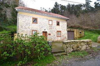 Maison  N/a. Casa en venta en outes