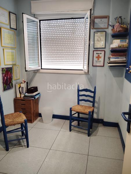 Foto ed8bf5c6-bdf2-4872-8783-368d2d712eee. Lloguer local comercial a Noia