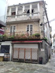 Édifice à Rúa carnicería 10. Edificio en venta en noia