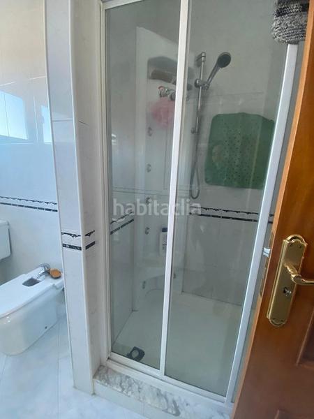 Foto 9cc56d20-3ecc-4f21-b9be-e816d2855901. Casa amb xemeneia calefacció aparcament a Noia