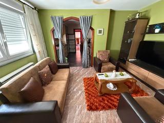 Attique  Rúa pintor xenaro carrero. Piso en venta en noia