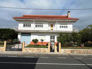 Haus in Dp-5602 46. Casa en venta en outes