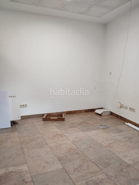 Foto cb3c1e48-686a-4edf-bb6a-b0d1d72294ca. Location local commercial dans rúa ferreiro 37 dans Noia