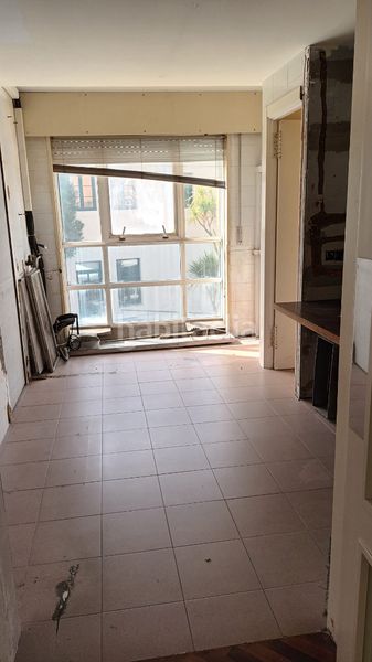 Foto c7bda872-5a5f-48a3-bf97-85517f8c9033. Flat with parking in Noia