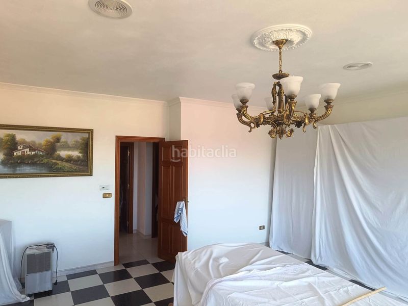 Foto 0ee51274-71a9-4d7e-8198-39fb8255a416. Casa amb calefacció aparcament piscina a Outes
