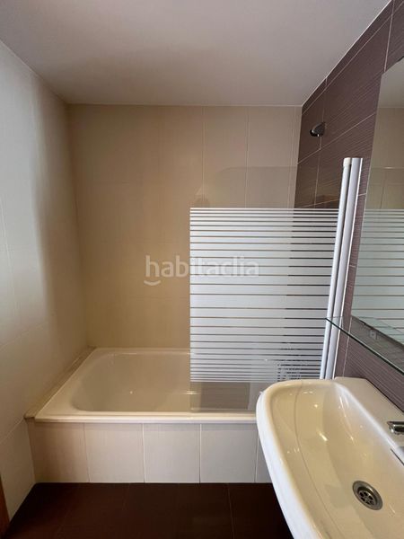 Foto d2ca01da-5f23-4da3-82b9-e0e207409d14. Pis amb aparcament a Noia