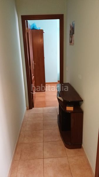 Foto 0ca0b10c-1f0f-4351-8d9f-939862e73025. Pis a rúa ourense 4 a Noia