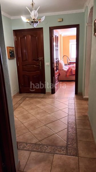 Foto 4c01d7f0-e5ff-49e9-90af-5b069d87779c. Pis a rúa ourense 4 a Noia