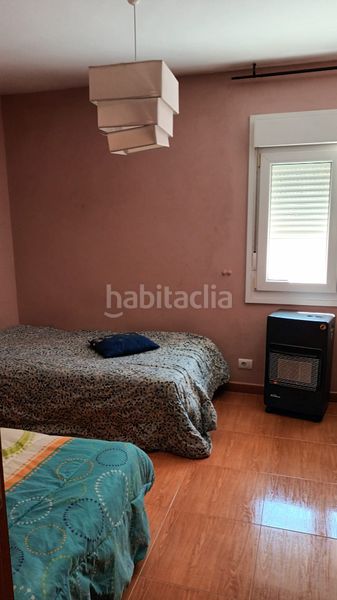 Foto f6deb71f-c339-44e3-9ac3-f5c24a3ce8bb. Pis a rúa ourense 4 a Noia